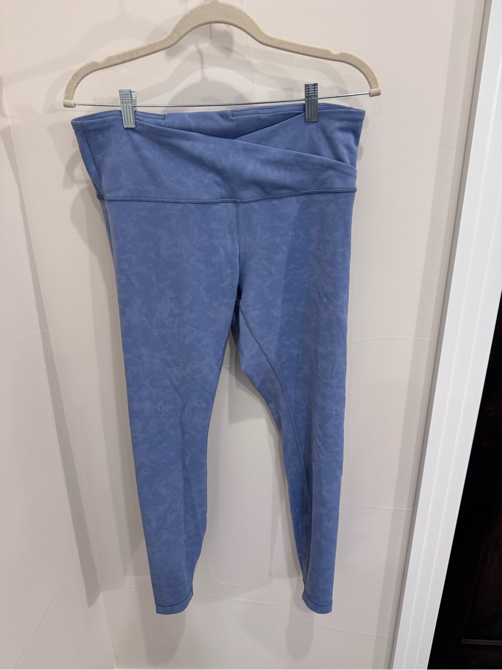Lululemon Periwinkle High-Rise Crossover Leggings